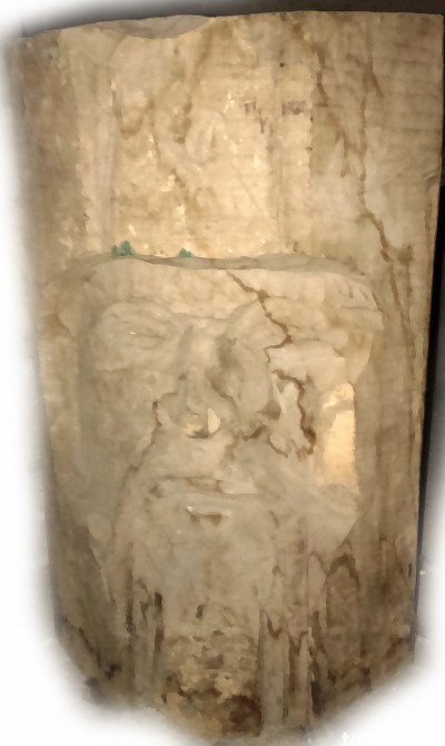 Bas-relief: Face