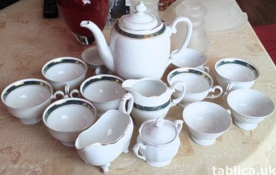 Porcelain For Sale - Quantity: 9 Pieces