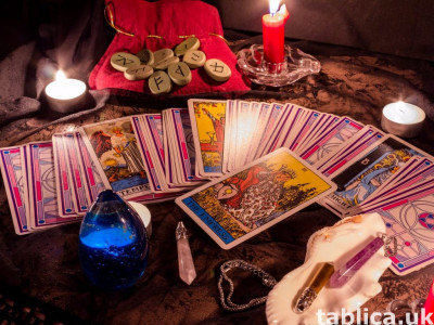 wróżka online szybka odpowiedź tarot 24h