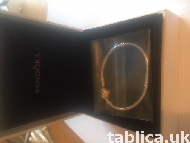 Bransoletka PANDORA 1
