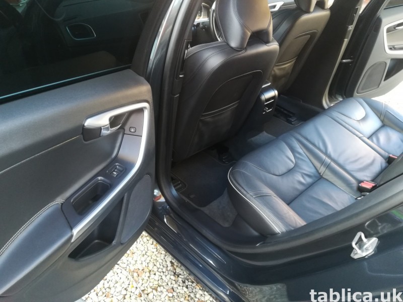 Volvo V60 R-design LUX Nav 6
