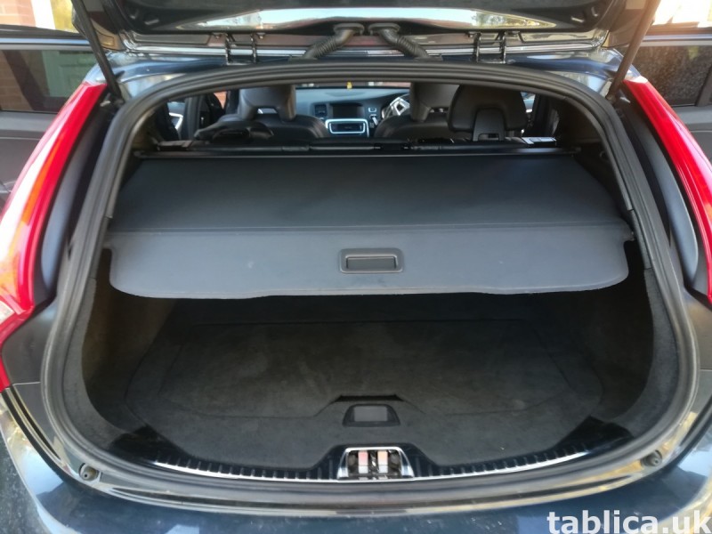Volvo V60 R-design LUX Nav 8
