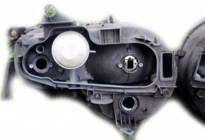 For Sale: Front Lights Mercedes 210 4