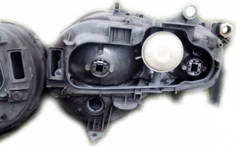 For Sale: Front Lights Mercedes 210 5