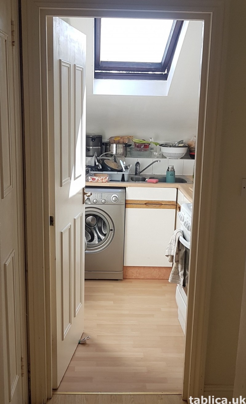 Pokòj na poddaszu Croydon 4