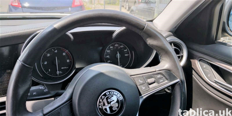 Alfa Romeo Giulia 2.2JTD AT8 2