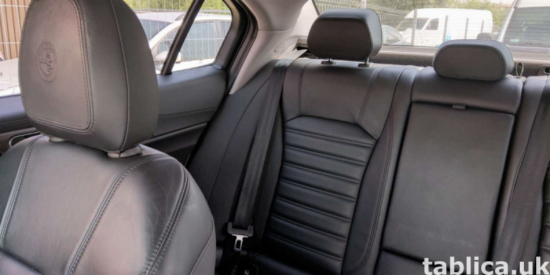 Alfa Romeo Giulia 2.2JTD AT8 5