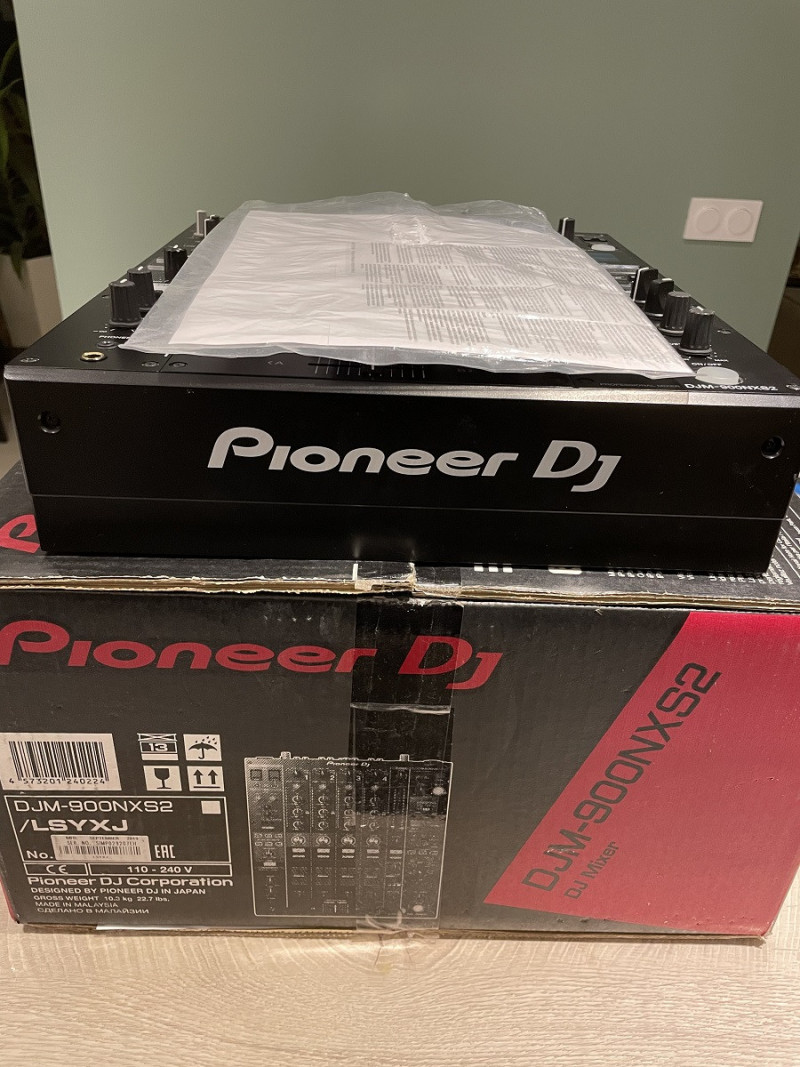 Pioneer CDJ-3000, Pioneer CDJ 2000NXS2, Pioneer DJM 900NXS2, 7