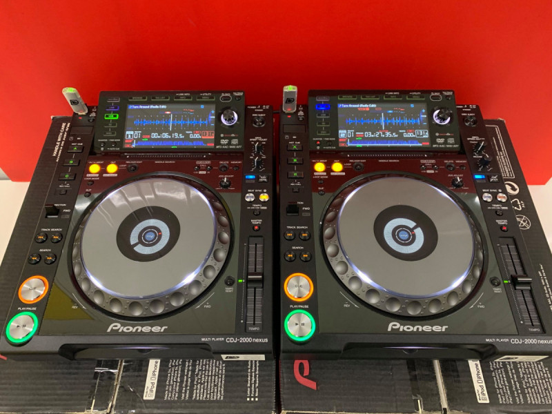 Pioneer CDJ-3000, Pioneer CDJ 2000NXS2, Pioneer DJM 900NXS2, 4