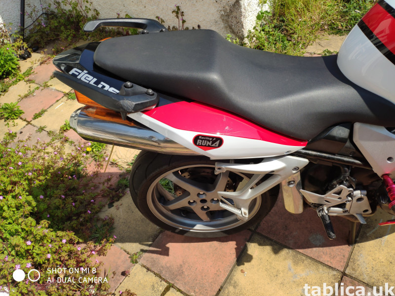 Honda VFR 800 V-tec 19