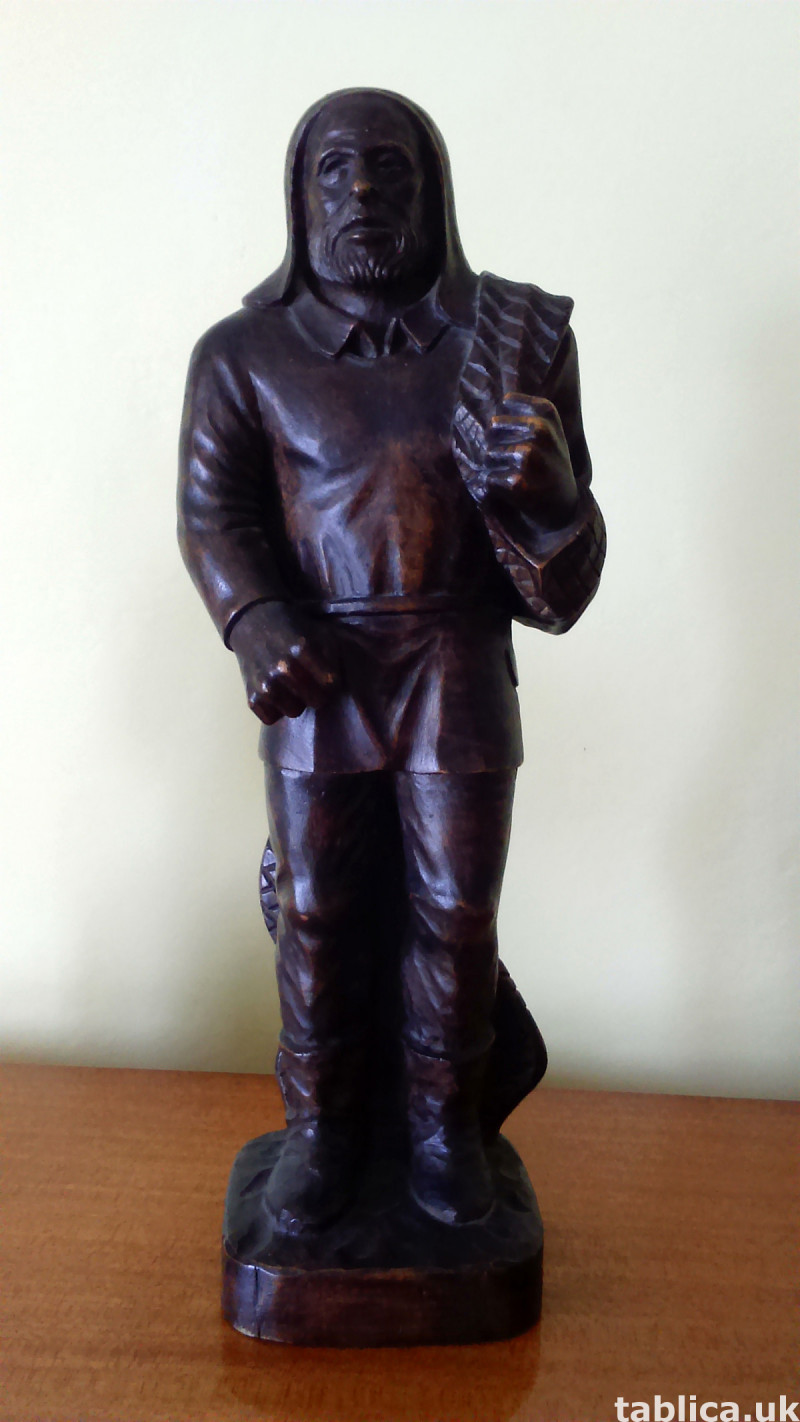Sculpture: Fisherman - Solid Wood 0