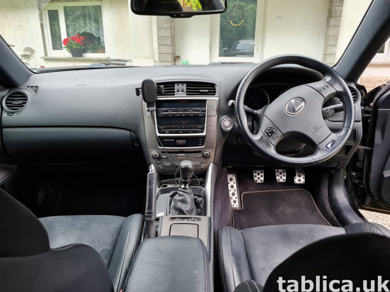Lexsus is 220 r sport 1