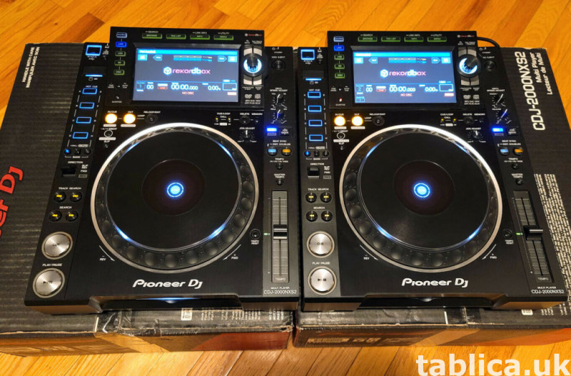 Pioneer CDJ-3000, Pioneer CDJ-2000NXS2, Pioneer DJM-900NXS2 4