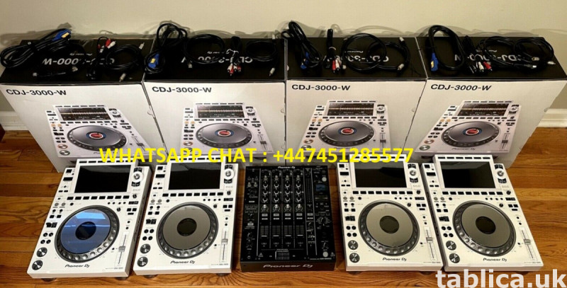 Pioneer CDJ-3000, Pioneer CDJ-2000NXS2, Pioneer DJM-900NXS2 2